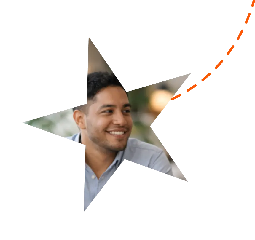 Colaborador sonriente representando talento fidelizado